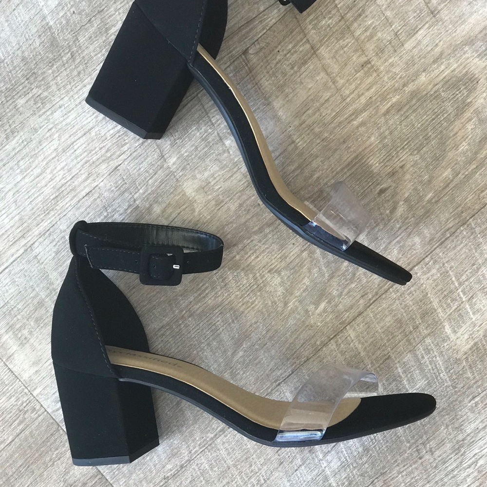 Retro Amuse Black & Clear Strap Block Heel Sandal - Picture 7 of 8